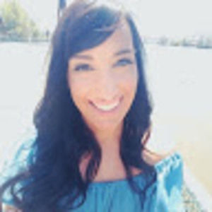 Meet your Posher, Dina